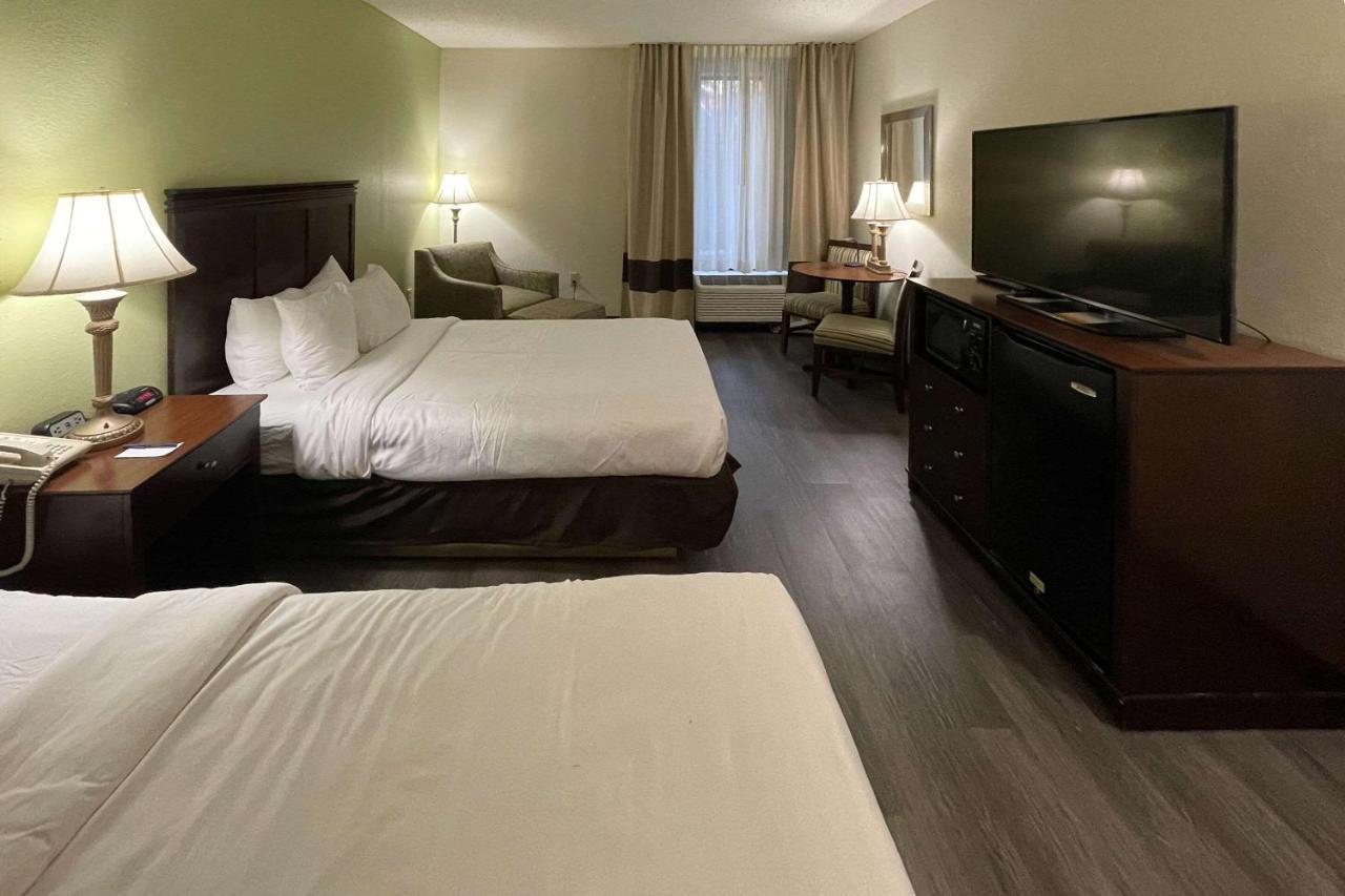 Comfort Inn Pinehurst - Southern Pines Exterior photo
